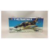 REVELL 1/32 F-4E PHANTOM II FIGHTER/BOMBER KIT