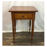 ANTIQUE AMERICAN SHERATON STAND WITH DRAWER
