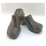 VTG CANDIES CLOGS SZ 8