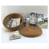 BASKET WITH SEQUIN ART KITS
