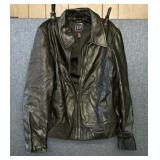THE GAP WOMENï¿½S LEATHER JACKET SIZE SMALL