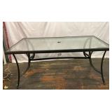 LG GLASS PATIO TABLE