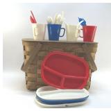 VTG PICNIC BASKET. WITH ACCESSORIES.