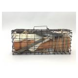 GARDENING POTTERS KIT IN WIRE BOX