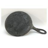 CAST-IRON GRIDDLE PAN 7 1/2 INCHES