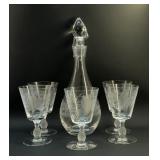 CRYSTAL DECANTER, 5 GLASSES