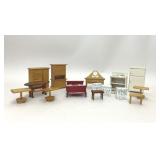 ASSORTED COLLECTION MINIATURE DOLLHOUSE FURNITURE