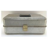 UMCO ALUMINUM FISHING TACKLEBOX 17 X 9