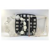 WOOD CHRISTMAS CUTOUTS, MINI TOBACCO BASKET