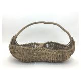 VTG PRIMITIVE DOUBLE LOBE WOVEN HARVEST BASKET