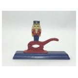 2006 CAST IRON LEVER STYLE SOLDIER NUTCRACKER