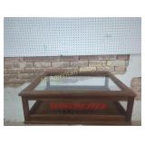 VINTAGE WINCHESTER LIFT TOP DISPLAY CASE