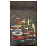 Mixed lot of vintage swizzle sticks, various