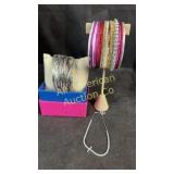 Mixed lot of bracelets, various
