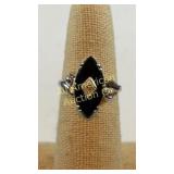 Sterling silver ring with onyx inset, size 6.5