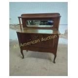 ANTIQUE OAK BUFFET / SERVER