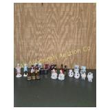 VINTAGE SALT AND PEPPER SHAKER LOT 12 PAIR