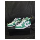 NIKE AIR JORDAN 1 MID