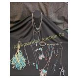 LOT OF ASSORTED MODERN & BOHO JEWELRY 15 PCS