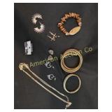 ESTATE JEWELRY LOT WITH A VARIETY OF NICE PIECES