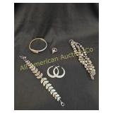5 PIECE LOT OF LUCKY BRAND BEAUTIFUL JEWELRY