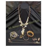 ESTATE JEWELRY LOT WITH A VARIETY OF NICE PIECES