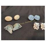 4 PAIR OF VINTAGE ASSORTED EARRINGS