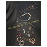 ESTATE JEWELRY LOT WITH A VARIETY OF NICE PIECES