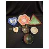 7 ASSORTED CERAMIC RING DISHES & VANITY TRAYS