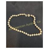 VTG 14K GOLD HAND KNOTTEDCULTURED PEARL NECKLACE