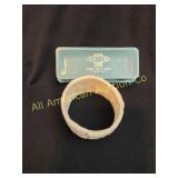 VTG CHINESE HAND CARVED BONE FORTUNE BRACELET