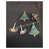 ESTATE CHRISTMAS BROOCH / PIN LOT