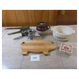 Wooden Pig Cutting Board, Bean Pot, Coasters,...