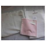 Tablecloths & Linen Napkins