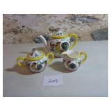 Rooster/Rose Tea Pot with Cream & Sugar