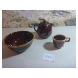 Hull Mixing Bowl, Tea Pot & Mug