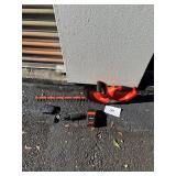 Black & Decker 22" Cordless Hedge Trimmer (works)