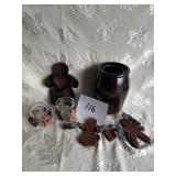 Brown Crock, Gingerbread Cookie Cutter & Decor