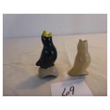 2 Pie Birds - Blackbird & Songbird