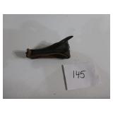 The Boss Husking Peg