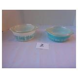 2 Pyrex Round Casserole Dishes with Lids