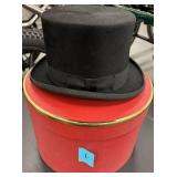 Christy Top Hat 57CM