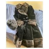 Ladies Black Fur Coat w/ Brown