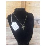 9.25 18inch necklace with cross pendant 2.1 g