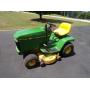 John Deere LX172 Lawn Tractor