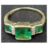 2.9 Grams 10KT Gold Ring with Green Stones