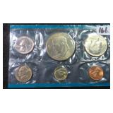 Bicentennial Mint Set with IKE $