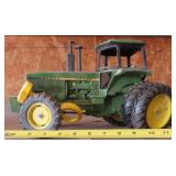 NO SHIP: John Deere Tractor