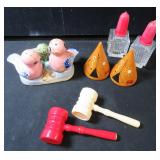 We Ship: Vintage Salt & Pepper Shakers!