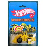 1982 Unopened Hot Wheels Workhorses #1173 CAT